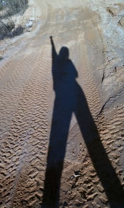 fixations-of-a-broken-girl