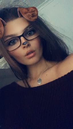 laurawarner99