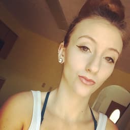 molly-nixon