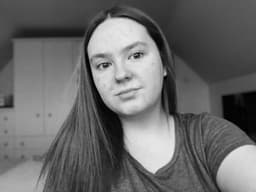 mollielivss0