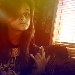 savannah-shay-hartmann