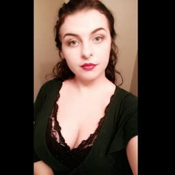 Julia_Lee