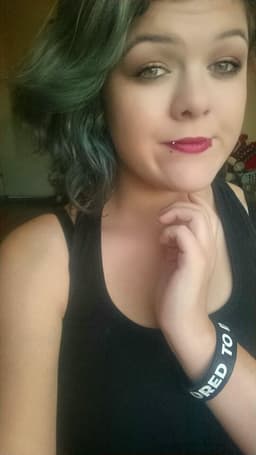 eve-emerald-allen