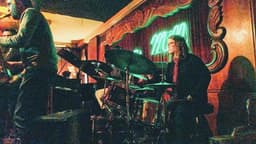 meg_drums11