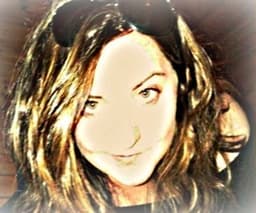 danielle-hughes