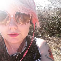 sarah-bat