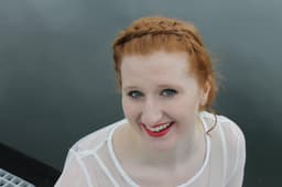 hannah-wood