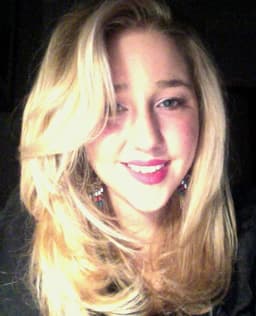 holly-w