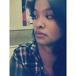 dimples-rellama