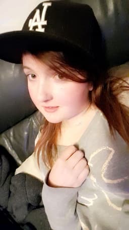 zoe-nichols