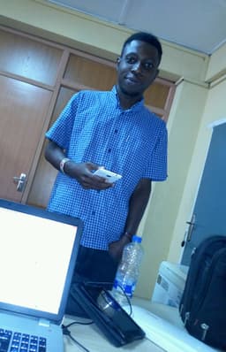 Mayowa122
