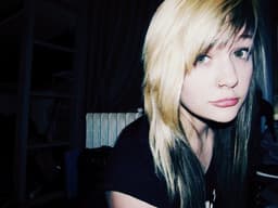 zoe-christine
