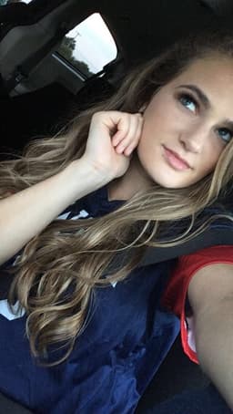 Kayla_jolene73
