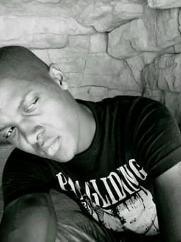 mwiza-mnyuma-sambo-mhango