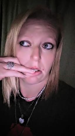 Thora_Vega_beautiful_chaos