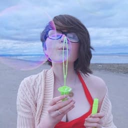 scarletniamh