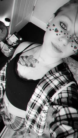 Chloeviolet24