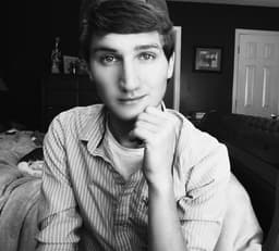 christopher-logan