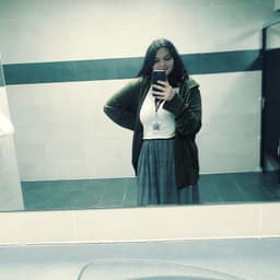 Lola-Elizabeth